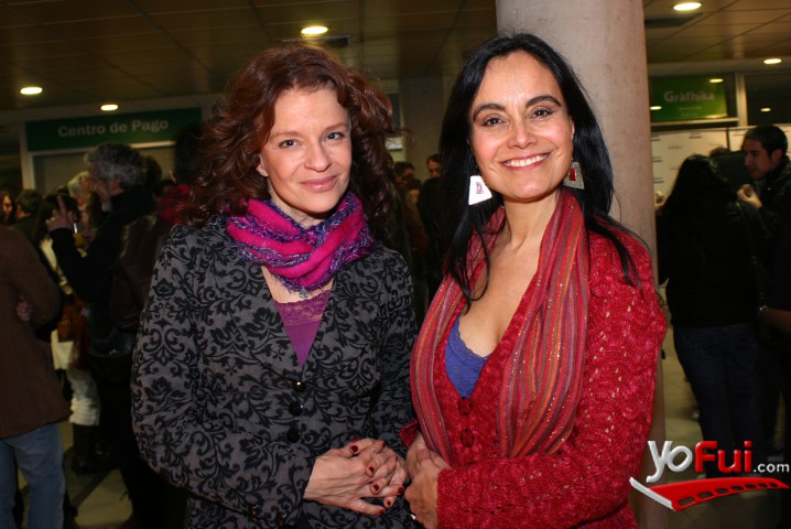Magdalena Max-Neef, Elena Muñoz
