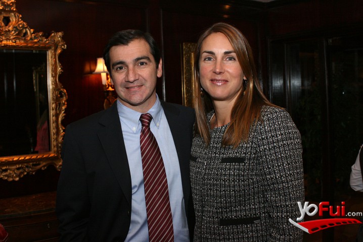 Mario Lara, Carolina Wolf