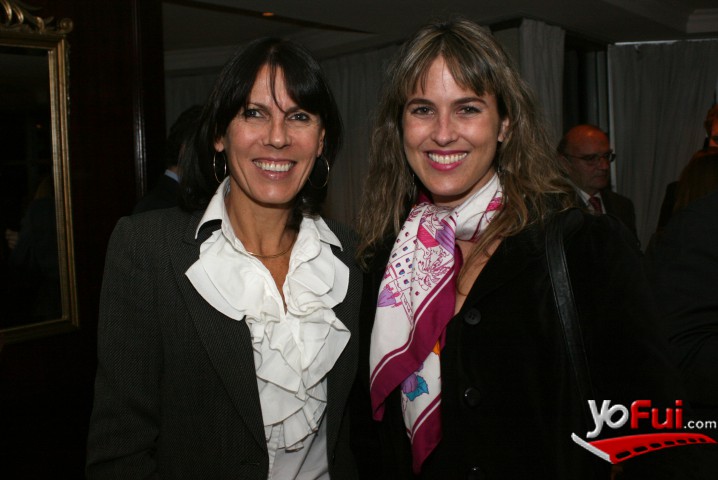 Jackie Plass, Florencia Cummins