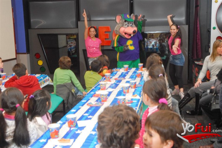 Fotografía en Campaña "Vivo Seguro, Vivo Contento", Chuck E. Cheeses Viña del Mar