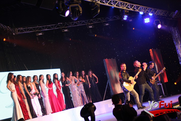Las 14 candidatas y Natalino