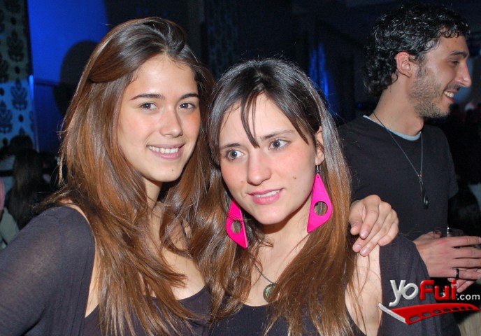 Natalia Millar, Valentina Hill