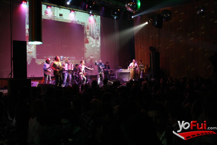 Fotografía en Lanzamiento disco Akiles Baeza, Centro Cultural Amanda