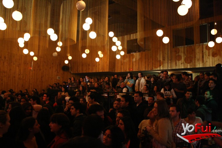 Fotografía en Lanzamiento disco Akiles Baeza, Centro Cultural Amanda