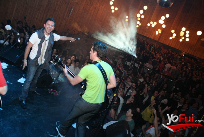 Fotografía en Lanzamiento disco Akiles Baeza, Centro Cultural Amanda