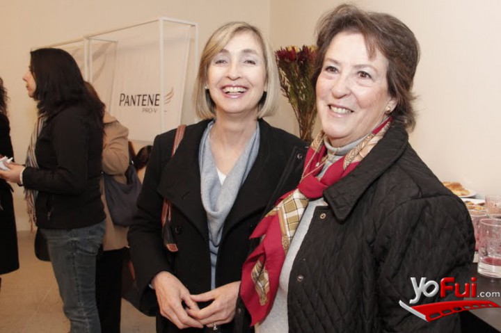 Carol Hughes, Silvia Labra