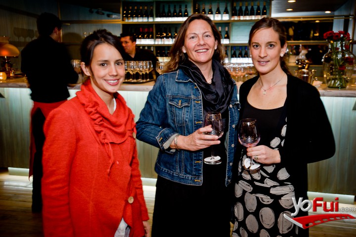 María José Sánchez, Elizabeth Jaque, Nicole Waiss