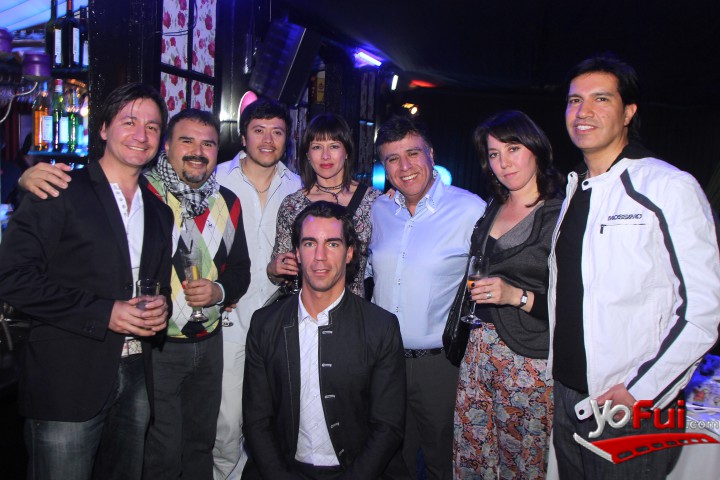 Fotografía en Cumpleaños Humberto Maturana, Burbujas Club