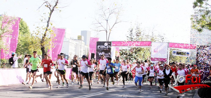 Fotografía en Caminata Avon contra el Cáncer de Mama, Parque Baquedano