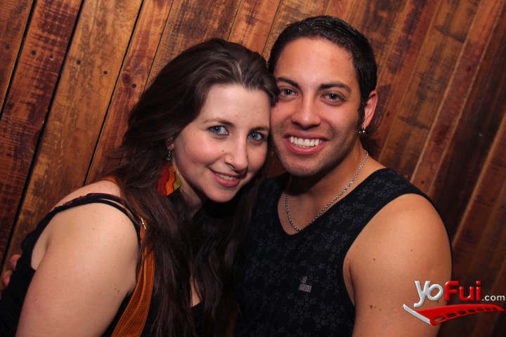 Mijal Gottlieb, Sebastian Flores