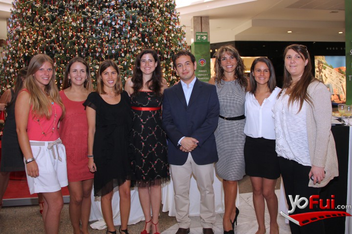 Samantha Jijena en Inauguración del primer Arbol de Navidad Swarovski en Santiago