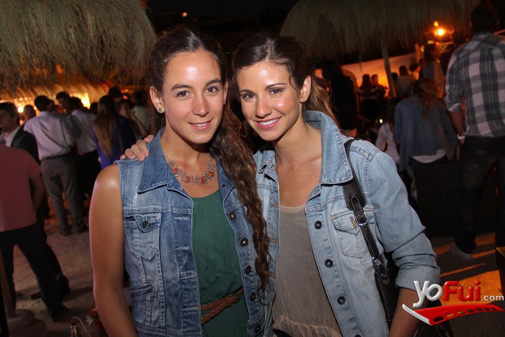 Josefa Izquierdo, Karyn Coo