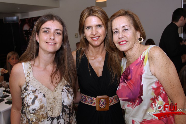 María Gracia Flores, Paula Guzmán, Lucia Gallo