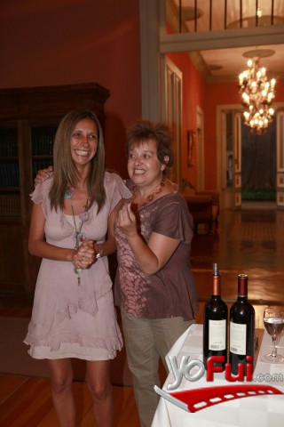 Elena Carretero, Cecilia Torres