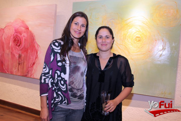 Elvira Valenzuela, Carolina Irribarren