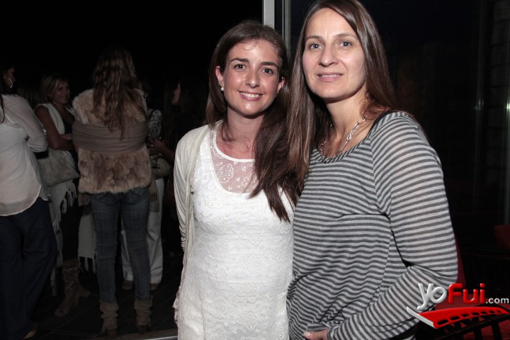 María Gracia Flores, Paula Olmedo