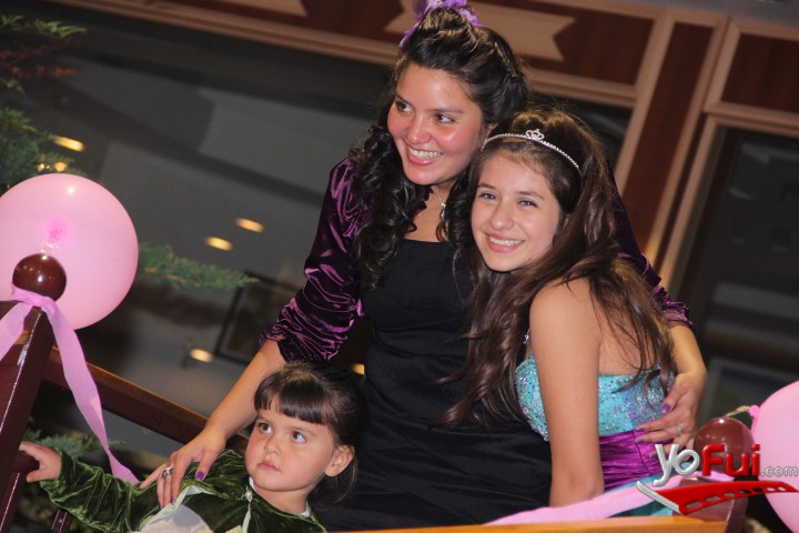 Fotografía en Fiesta de 15 años Ximena Meneses Barrera, Restaurant