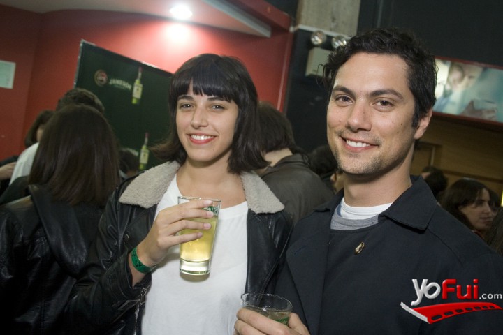 Nicole L'Hullier, Juan Necoechea