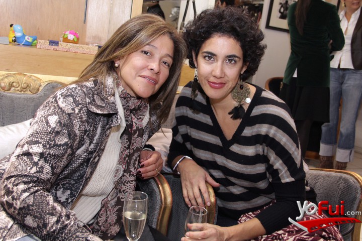 Clara Kaye, Paola Gonzalez