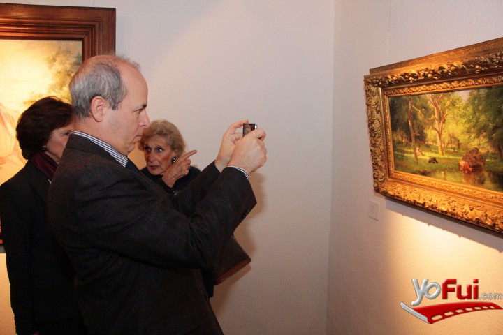 Fotografía en Inauguración exposicion "Pedro Lira, pintura eterna", Corporación Cultural de Las Condes