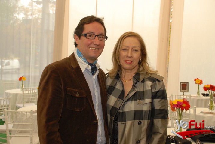 Alejandro Tagle, Maya Castro