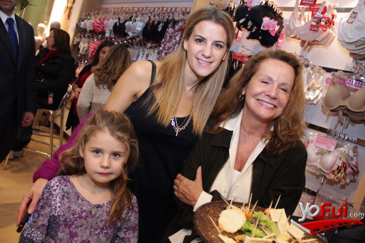 Patricia Larrain, Eli De Caso