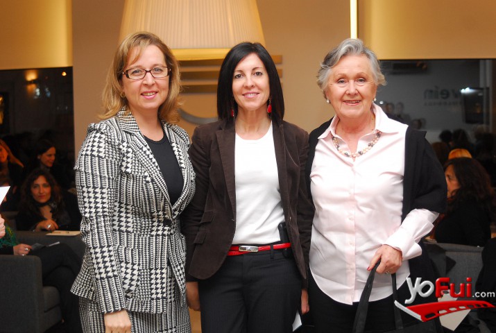 Fotografía en Conversemos un café, evento de Mujer Impacta, Clinica Dermovein