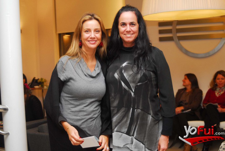 Fotografía en Conversemos un café, evento de Mujer Impacta, Clinica Dermovein