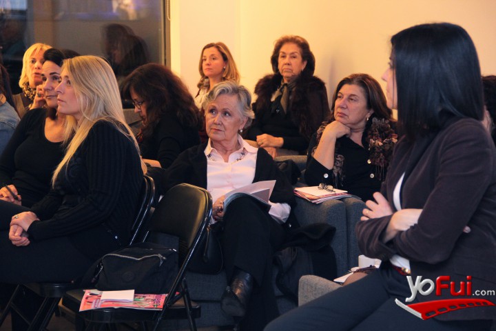 Fotografía en Conversemos un café, evento de Mujer Impacta, Clinica Dermovein