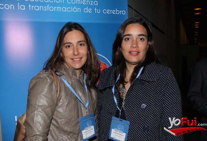 Maria Jose Hoyuelos, Loreto Larenas