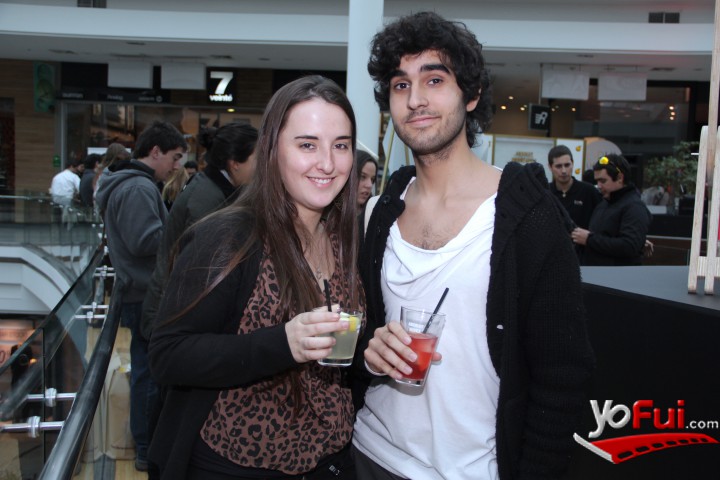 Valentina Holch, Juan José Olivares