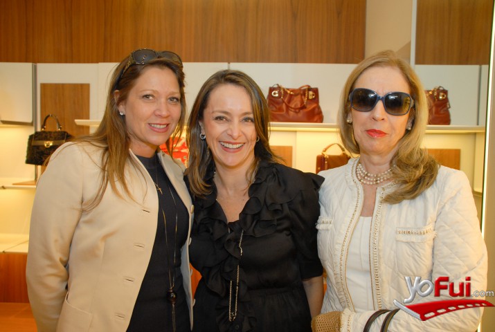 Geraldine Comptom, Andrea Sandoval, Maya Castro