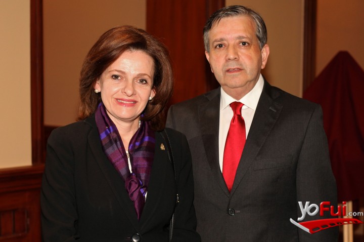 María del Carmen Nasser, embajadora de Honduras, Gilbert Langdon