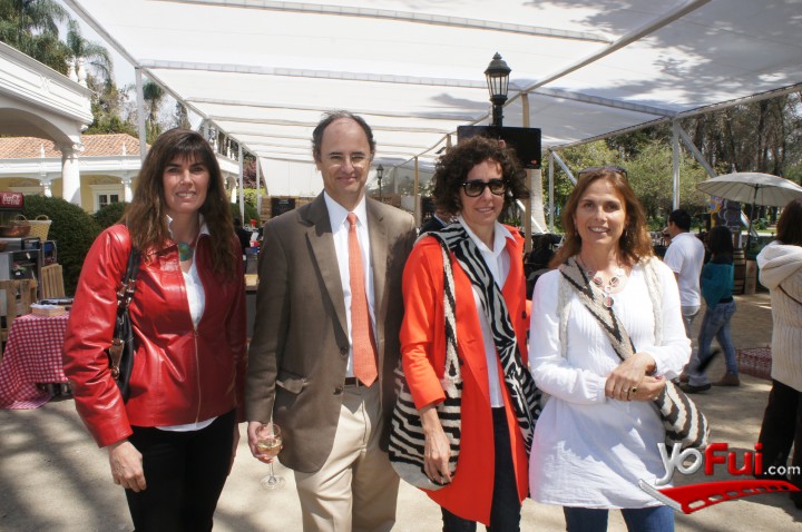 Claudia van Sint Jan, Felipe Edwards, Claudia Beas, Josefina Rillon