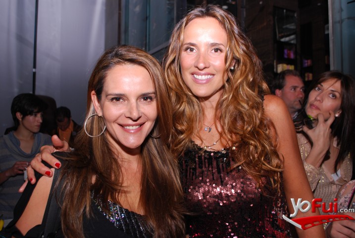 Andrea Hoffman, Angélica Castro