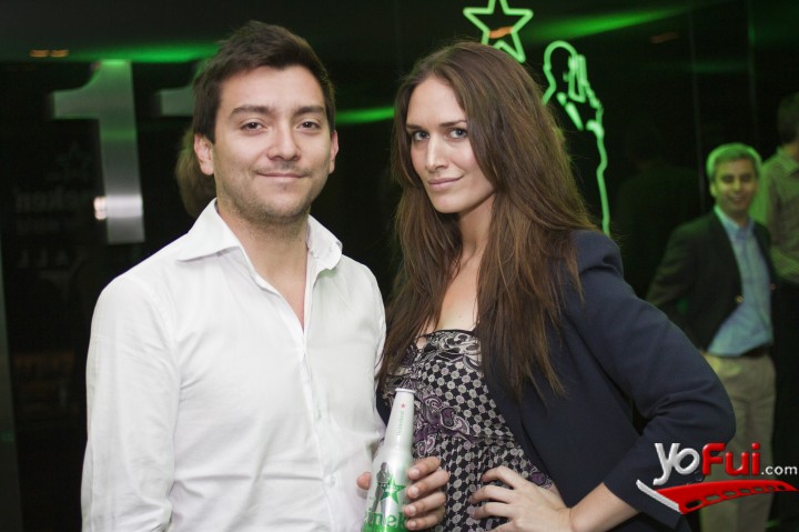 Néstor Carrasco, Julia Garra