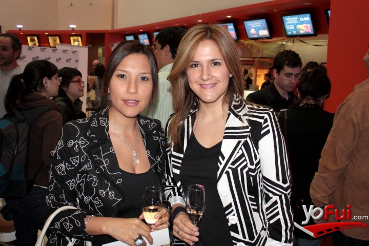 Paloma Ponce, Michelle Adams