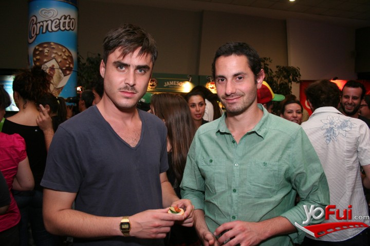Nicolás Oyarzún, Santiago Tupper