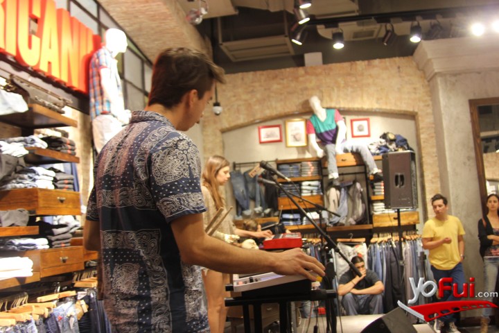 Fotografía en Inauguración Americanino en Mall Alto Las Condes, Tienda Americanino