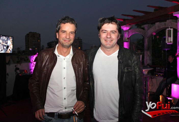 Pablo Mackenna, Raimundo Encina