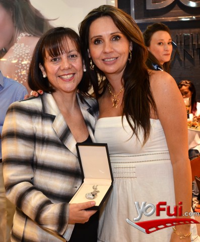 Rebeca Salas, Claudia Pino