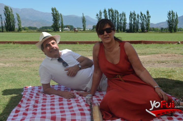 Felipe De Mussy, Ana María Hiriart