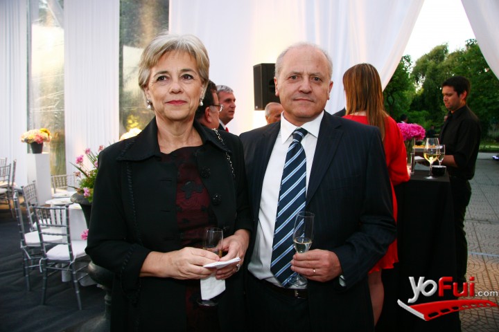 Isabele Margarita Barruel, Roberto Cerutti