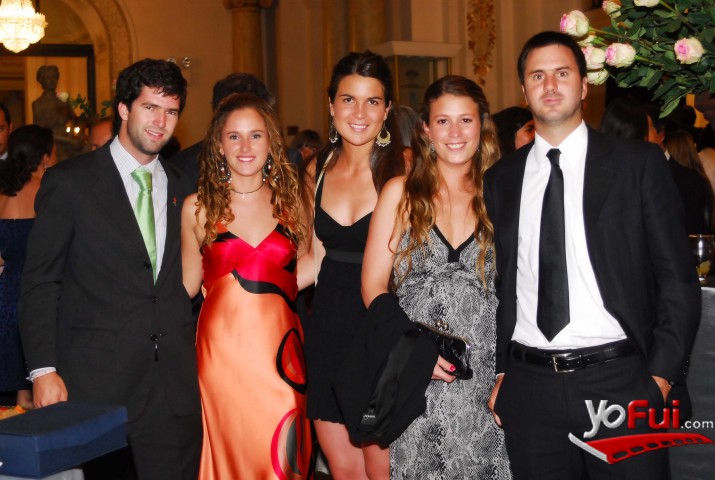 Amalia Cubillos y equipo de Fundación Levantemos Chile