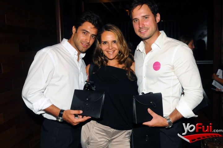Andrea Hoffmann junto a los anfitriones