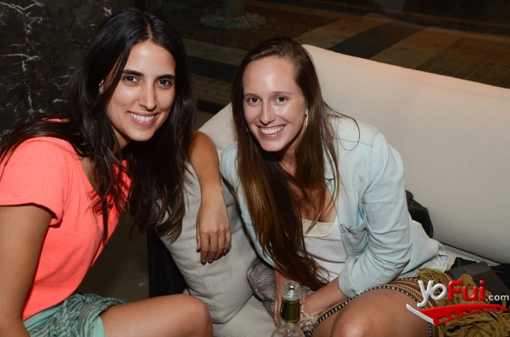 Camila Serrano, Isidora Lascano