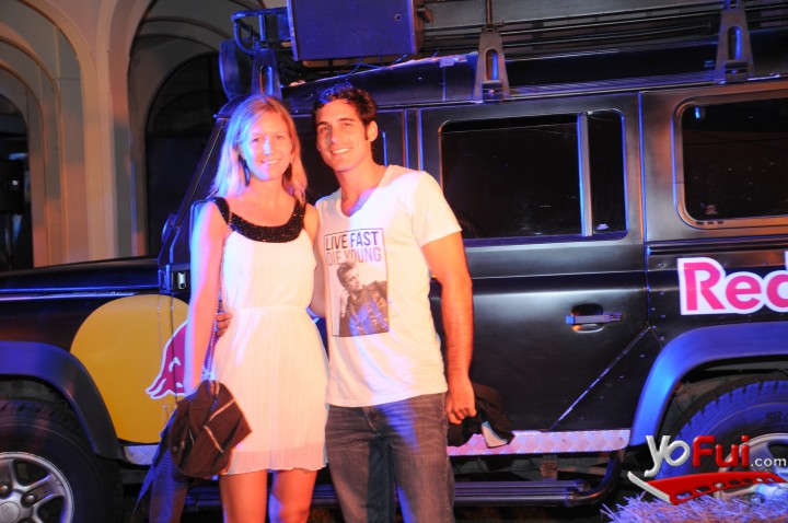 Stefanie St Schilling, Nicolás De La Cruz