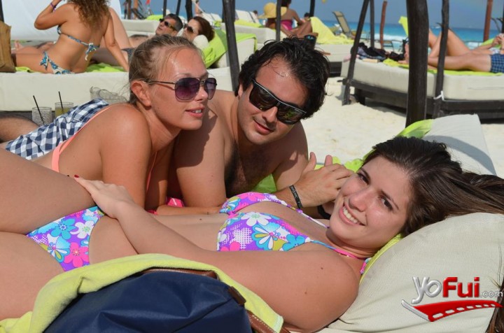 Nicole en Day and Night Life en ME Cancún