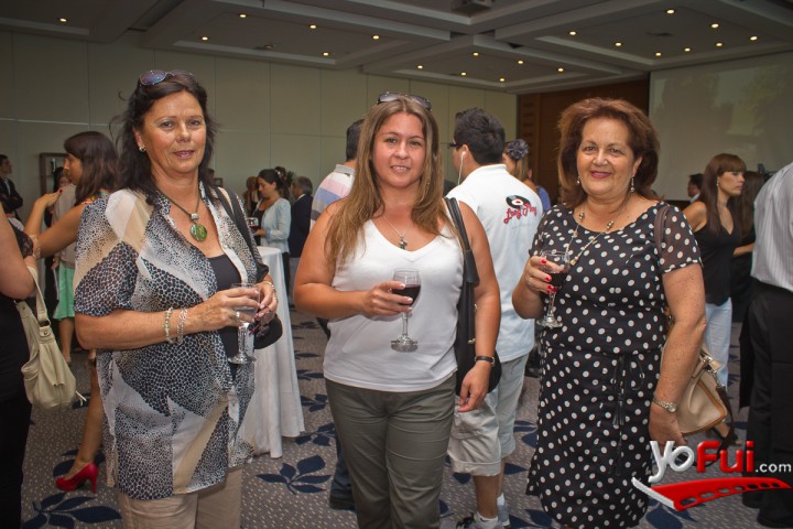 Carmen Meneses, Elizabeth Rosenberg, Myriam Chavez