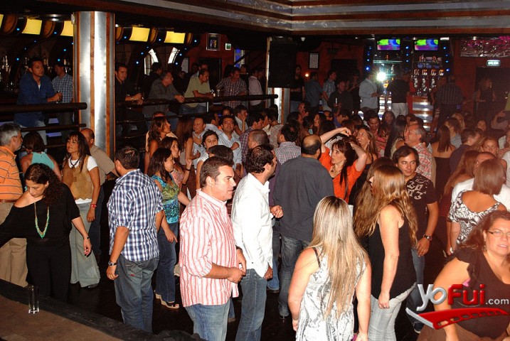 Fotografía en Sesión Sunset 80 & 90 s, Club Eve